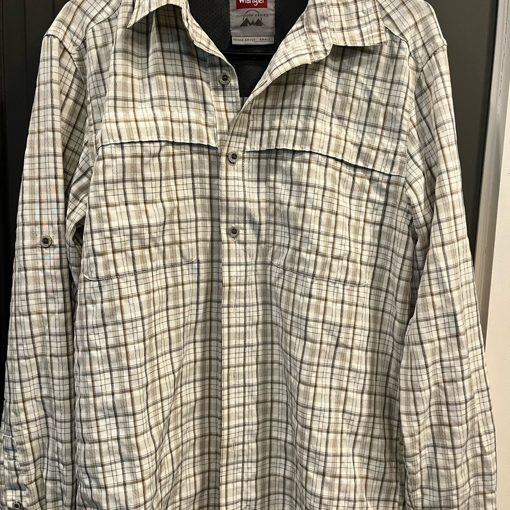 Wrangler outdoor series Cream and Gray Plaid Shirt